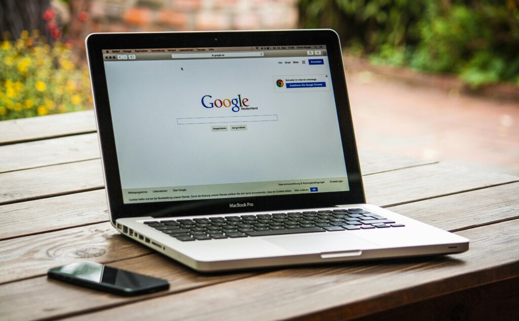 paid search advertising Google SERP sponsored listings
